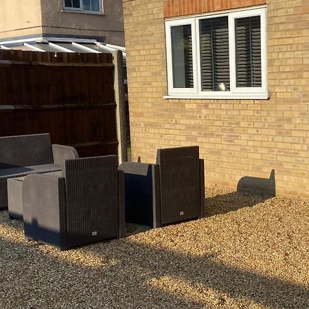 Riverside Park Ground Floor Apartment - St Neots Esterno foto