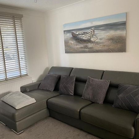 Riverside Park Ground Floor Apartment - St Neots Esterno foto