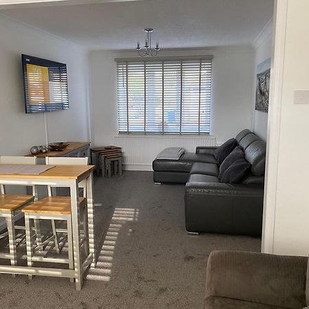 Riverside Park Ground Floor Apartment - St Neots Esterno foto