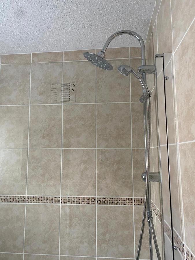 Riverside Park Ground Floor Apartment - St Neots Esterno foto