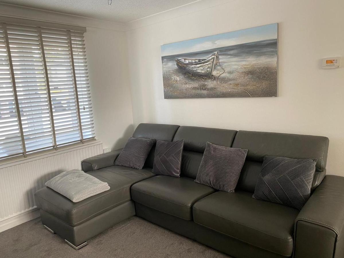 Riverside Park Ground Floor Apartment - St Neots Esterno foto