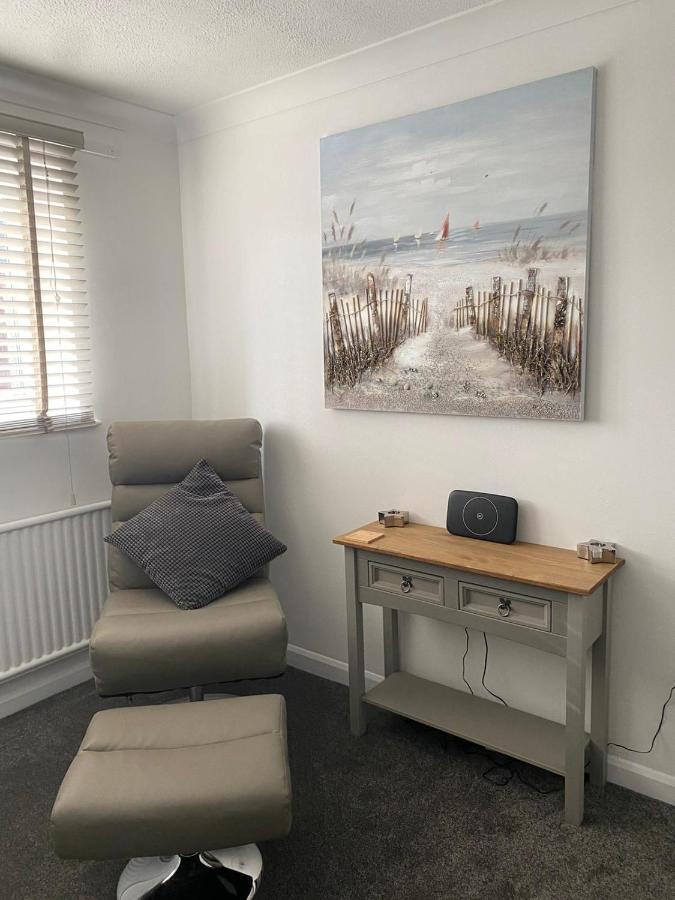 Riverside Park Ground Floor Apartment - St Neots Esterno foto