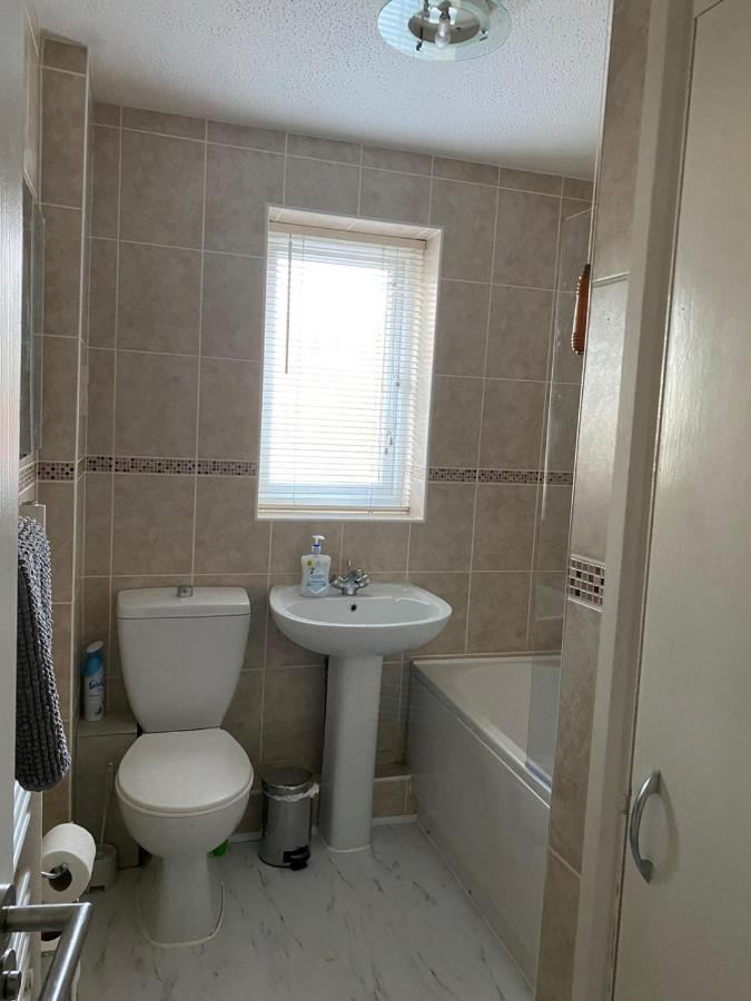 Riverside Park Ground Floor Apartment - St Neots Esterno foto