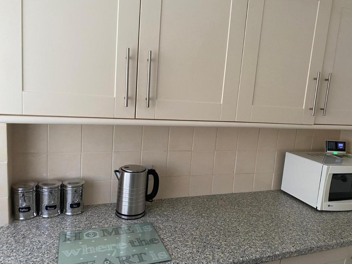 Riverside Park Ground Floor Apartment - St Neots Esterno foto